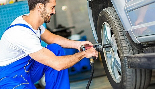 Tire Change Service in The Bronx​